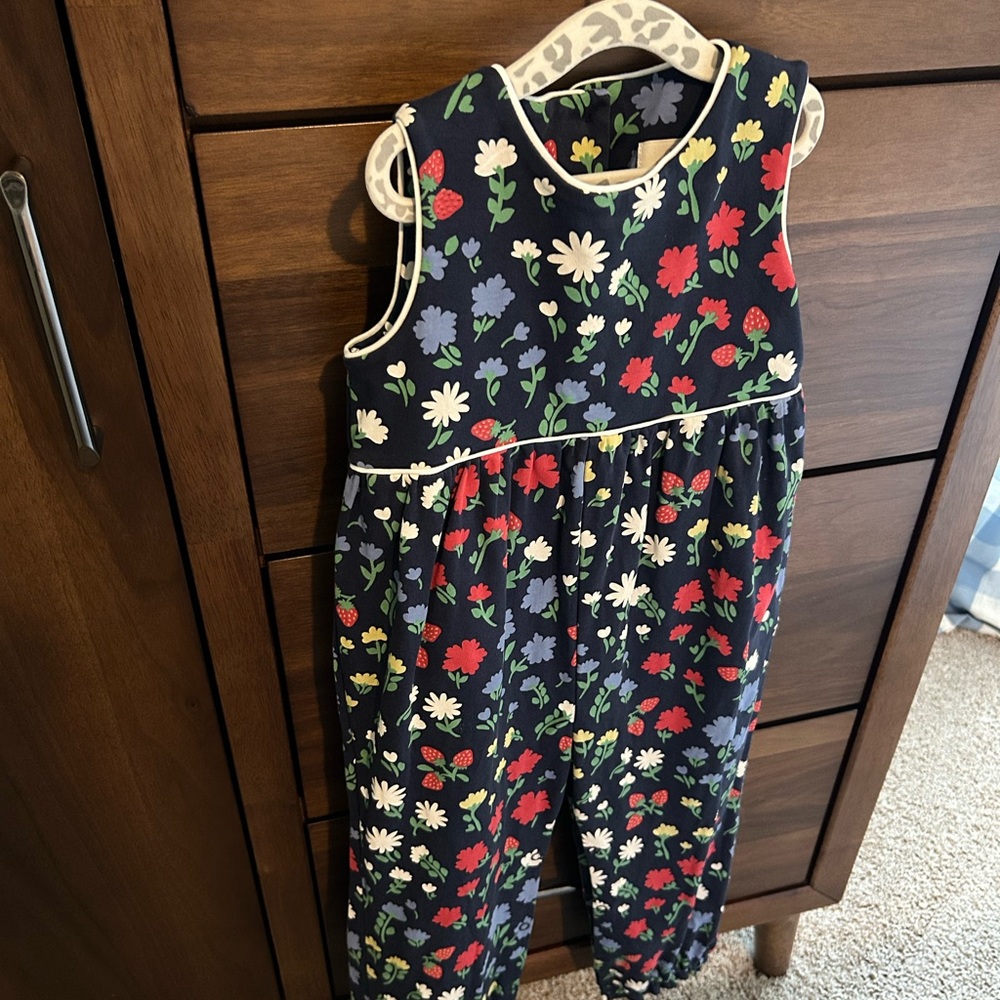 Moving sale! TBBC Romper strawberry